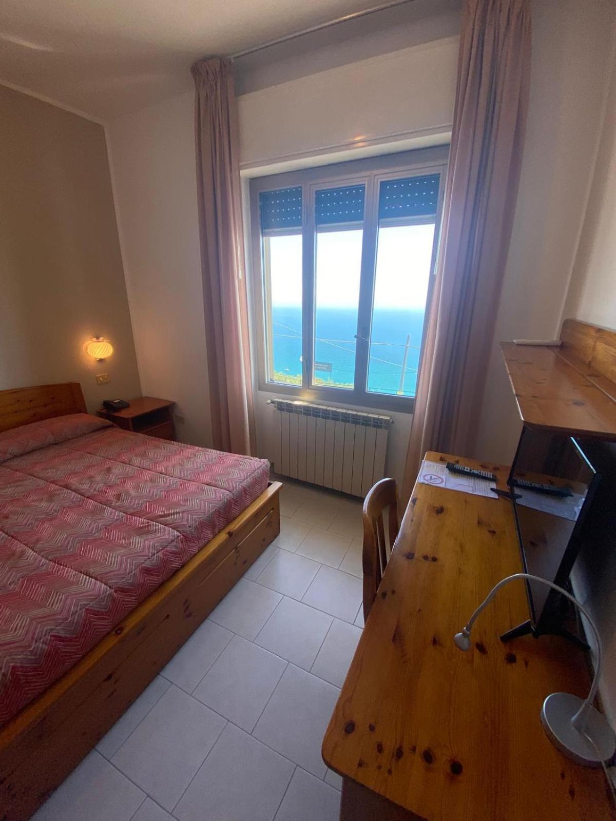 Rosita Hotel 2*